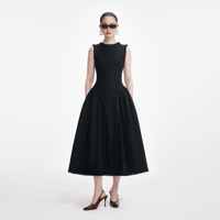 Слика на SELF-PФустани