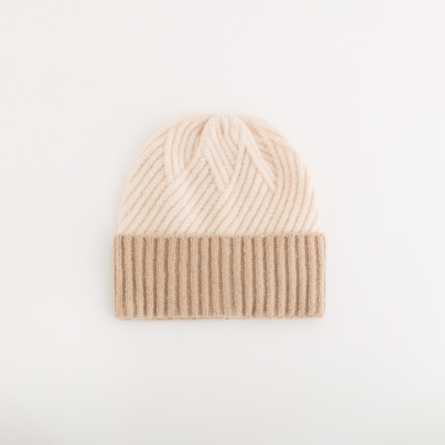 Слика на Carpisa - Капи