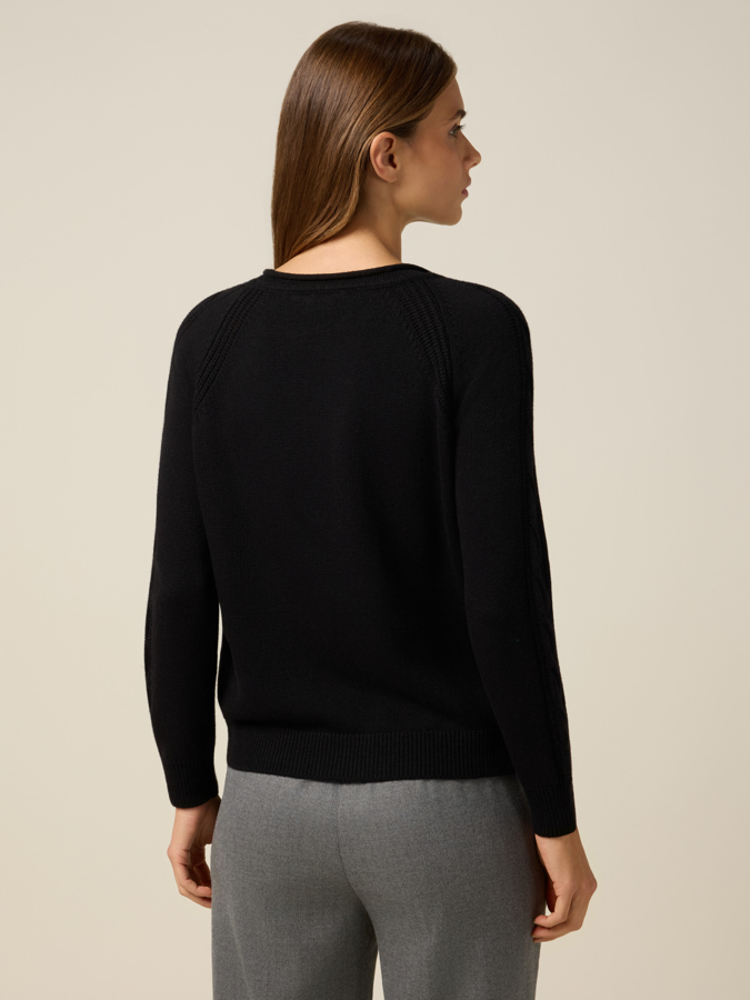 Слика на Oltre - Плетенини и џемпери