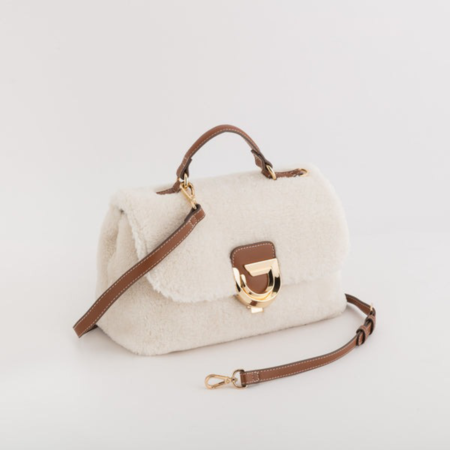 Слика на Carpisa - Чанти