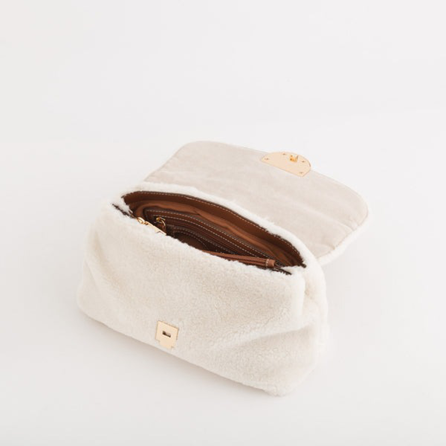 Слика на Carpisa - Чанти