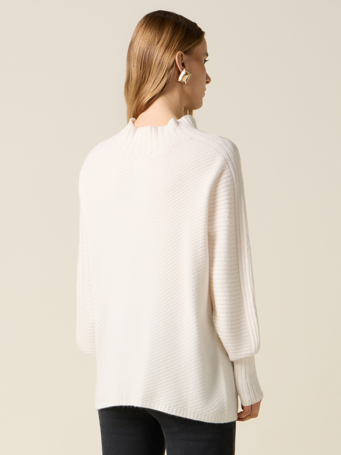 Слика на Oltre - Плетенини и џемпери