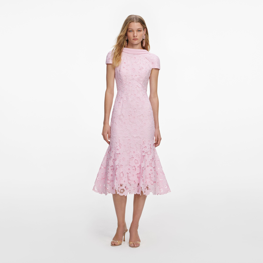 Слика на Self-Portrait - Фустани