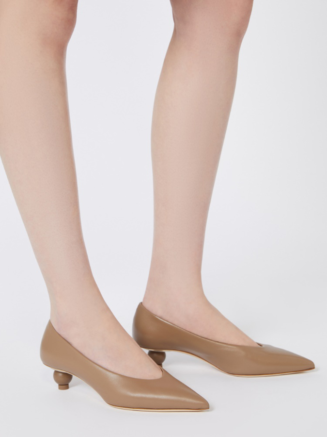 Слика на Weekend MaxMara - Ниски чевли