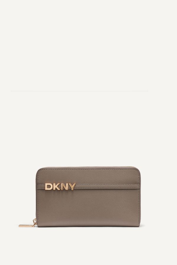 Слика на DKNY - Чанти